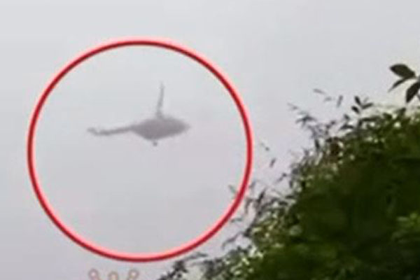 தமிழகம் குன்னூரில் வீழ்ந்து நொறுங்கிய ஹெலிகொப்டரின் இறுதி நிமிடங்கள்!  மீட்கப்பட்டது கருப்புப் பெட்டி - ஐபிசி தமிழ்