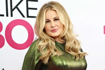 200 பேருடன் படுக்கையை பகிர்ந்திருக்கிறேன்: அதிர்ச்சி கொடுத்த 60 வயது நடிகை