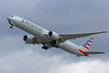 நடுவானில் பறந்த அமெரிக்கா விமானத்தில் குழந்தை பெற்ற ஆப்கானிஸ்தான் பெண்