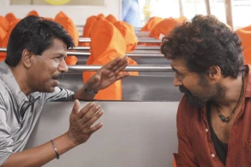 வெயிலில் ஓடவிட்ட பாலாவுடன் சிரித்து பேசும் சூர்யா! வதந்திக்கு முற்றுப்புள்ளி வைத்த புகைப்படம்..