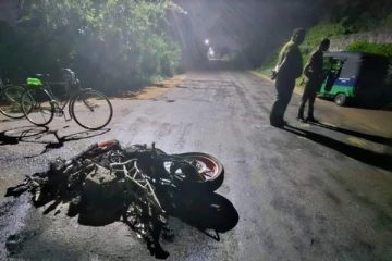 யாழில் எரிந்த நிலையில் மோட்டார் சைக்கிள் மீட்பு