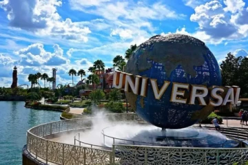 இந்தியாவின் முதல் யுனிவெர்சல் தீம் பார்க் - எந்த நகரத்தில் தெரியுமா?