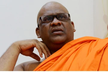 ஞானசார தேரருக்கு பிடியாணை!