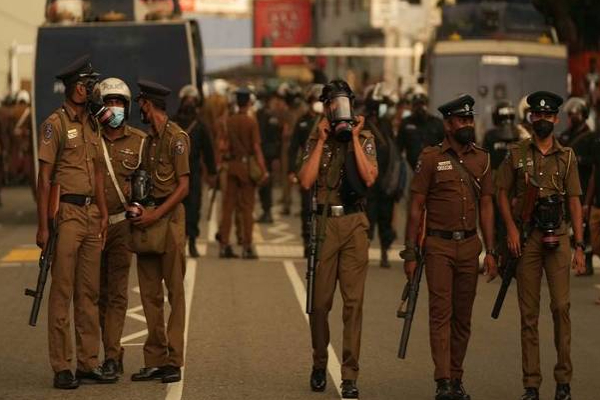 பொதுமக்களிடம் பொலிஸ்மா அதிபர் விடுத்துள்ள கோரிக்கை! | Request Inspector General Of Police To Public