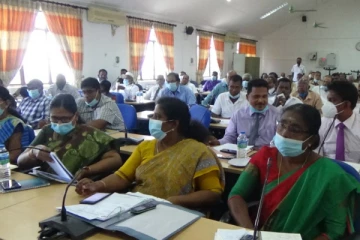 மட்டக்களப்பில் மண் அகழ்வால் பாதிக்கப்ப்டும் விவசாய நிலங்கள்: நடவடிக்கை எடுக்குமாறு கோரிக்கை