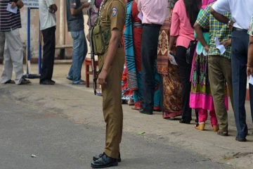 இலங்கையில் வாக்கெடுப்பு தினத்தன்று தடை செய்யப்பட்ட செயல்கள்!