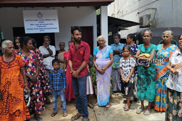 யாழில் காவல்துறையின் அடாவடி! கொடூர தாக்குதல் - தக்க பாடம் புகட்டிய மக்கள் | The Reckless Actions Of The Vaddukottai Police