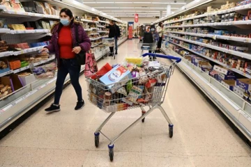 பிரித்தானியாவில் வறுமையில் வாடும் பல மில்லியன் மக்கள்!