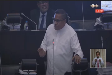 தம்மை வருத்தி ஏனையோருக்கு குடிநீரை வழங்கும் பெருந்தோட்ட மக்கள்