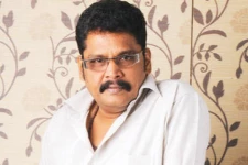 கே.எஸ். ரவிக்குமாரின் மனைவி மற்றும் மகளை பார்த்துள்ளீர்களா?- இதோ அழகிய குடும்ப புகைப்படம்