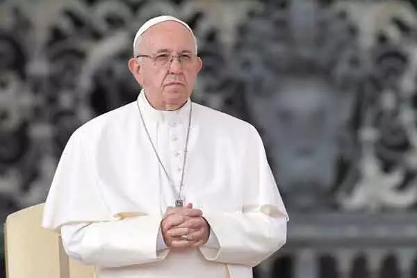 போப் பிரான்சிஸ் மருத்துவமனையில் அனுமதி : உடல் நலம் குறித்து மருத்துவமனை சொல்வது என்ன ? | Pope Admitted In Rome Hospital