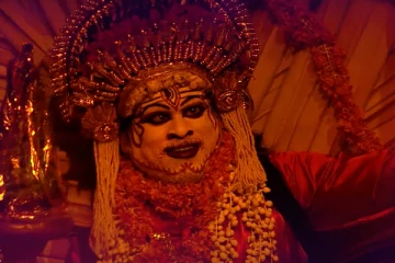 காந்தாரா கெட்டப்பில் வந்த விஜய் டிவி புகழ்.. Performance பார்த்து கண்ணீர் விட்ட பிரபலம்