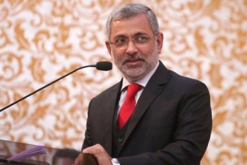 தமிழ்நாடு அரசிடமிருந்து ஊதியம் வேண்டாம் எனக் கூறிய முன்னாள் நீதிபதி