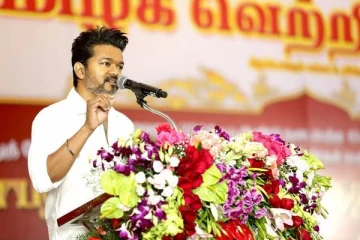நடிகர் விஜயின் கல்வி விருது; விழாவில் ஏற்பட்ட குழப்பங்கள் - என்ன நடந்தது!