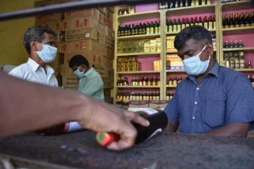 விலை உயரும் டாஸ்மாக் மதுபானங்கள் - அதிர்ச்சியில் மதுபிரியர்கள்