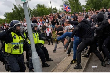 பிரித்தானியாவிற்கான பயணங்கள் தொடர்பில் கனடா அறிவுறுத்தல்!