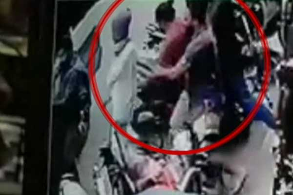 கடத்தப்பட்ட திரைப்பட இயக்குனர் கண்டுபிடிக்கப்பட்டார்! | Kidnapped Film Director Found