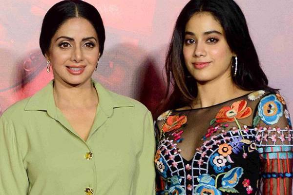 நடிகை ஸ்ரீதேவி சென்னையில் முதன்முதலாக வாங்கிய வீட்டை பார்த்துள்ளீர்களா?- அவரது மகளே வெளியிட்ட வீடியோ | Janhvi Shares First House Bought By Late Sridevi நடிகை ஸ்ரீதேவி சென்னையில் முதன்முதலாக வாங்கிய வீட்டை பார்த்துள்ளீர்களா?- அவரது மகளே வெளியிட்ட வீடியோ | Janhvi Shares First House Bought By Late Sridevi