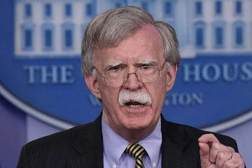 பல நாடுகளின் ஆட்சி கவிழ்ப்புக்கு நான் காரணம்! பகிரங்கமாக ஒப்புக்கொண்ட அமெரிக்க முன்னாள் பாதுகாப்பு ஆலோசகர்