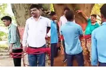 ஆசிரியர்களை மரத்தில் கட்டி வைத்து தாக்கிய மாணவர்கள்