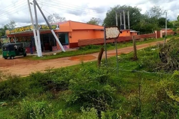 புளியங்குளத்தில் அரச காணியை கையகப்படுத்த தனிநபர் முயற்சி: மக்கள் ஆர்ப்பாட்டம் (PHOTOS)