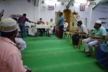 ஜனாதிபதியுடன் செயற்படும் நீங்கள் எமக்குரிய தீர்வினை பெற்றுத்தாருங்கள்: யாழ்.முஸ்லீம் மக்கள் கோரிக்கை(Photos)