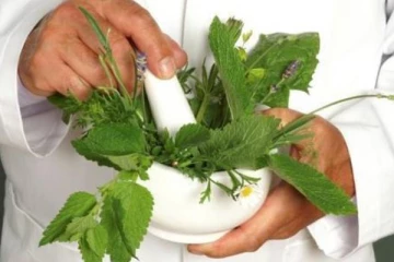 கனடாவில் ஹோமியோபதி மருத்துவர் ஒருவரின் மோசமான செயல்