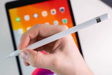 ஒரு பென்சிலின் விலை ரூ. 8,000.! இது அப்படி என்ன ஸ்பெஷல்.?