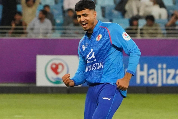 கிரிக்கெட் வரலாற்றில் முதல் முறை - ஒரு தொடரில் 2 வீரர்கள் ஹாட்ரிக் | 1St Time In T20I Cricket 2 Hat Trick In Series