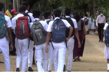 வவுனியாவில் ரவுடிகளான ஆசிரியர்கள்; அடிதடியில் ஒருவர் படுகாயம்