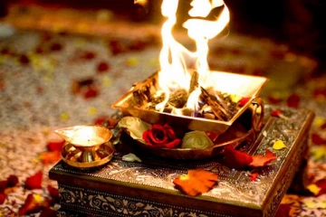 பூஜை செய்யும் நபர் ஒருவரால் பெண்ணிற்க்கு நேர்ந்த அவலம்