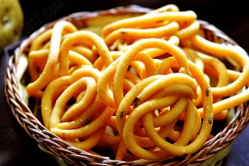 மொறு மொறு முறுக்கு... ஒரு முறை இப்படி செஞ்சு பாருங்க!