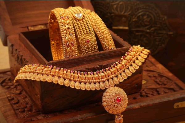 தங்கம் வாங்கவுள்ளோருக்கு மகிழ்ச்சியான அறிவிப்பு | Sri Lanka Gold Price Today