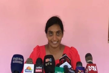 கிளிநொச்சியில் பின் தங்கிய கிராமத்தில் இருந்து வைத்திய துறைக்கு தெரிவான இரண்டு மாணவிகள்