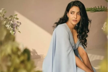 பிரபல நடிகை ஐஸ்வர்யா லட்சுமி சொத்து மதிப்பு.. எவ்வளவு தெரியுமா?