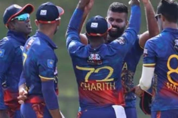 ශ්‍රී ලංකා කණ්ඩායමේ හදිසියේම සිදු කළ වෙනස මෙන්න...