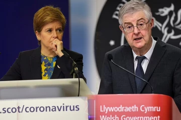 ஸ்காட்லாந்து மற்றும் வேல்ஸிலும் பிளான் C... Omicron கொரோனா பரவலால் பரபரப்பாகும் தலைவர்கள்