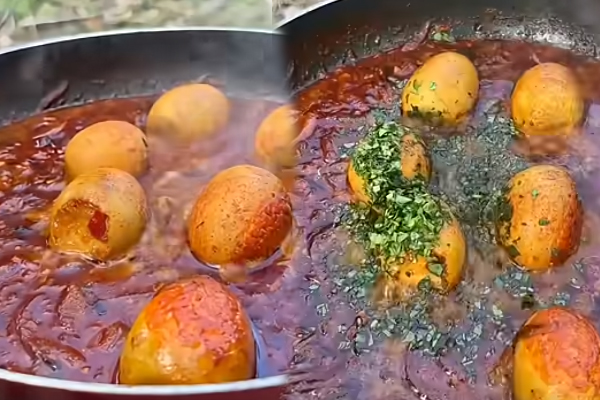 முட்டைக் குழம்பு இப்படி பொரித்து வைத்துப் பாருங்க... ஒரு பருக்கை சோறு கூட மிஞ்சாது | Different Style Fried Egg Kulambu Recipe
