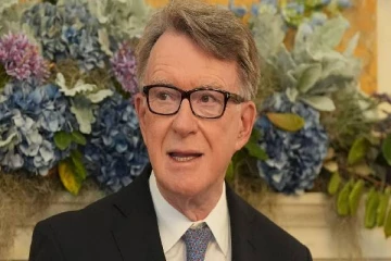 எப்ஸ்டீன் விவகாரம் ; அமெரிக்காவுக்கான பிரித்தானிய முன்னாள் தூதுவர் லண்டனில் கைது