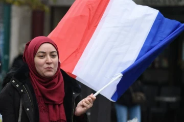 பள்ளியில் ஹிஜாப் தடை: பிரான்ஸ் மீது ஐ.நா கடும் கண்டனம்