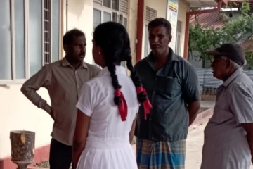 கிளிநொச்சியில் பாடசாலைக்கு சென்ற மாணவர்களுக்கு காத்திருந்த அதிர்ச்சி