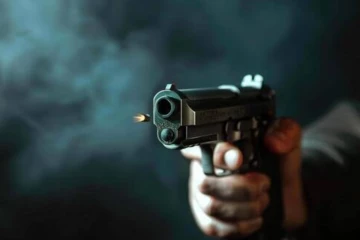 බෙලිඅත්තේ පොලිස් නිලධාරියෙකුගේ නිවසට වෙඩි තැබීමක්