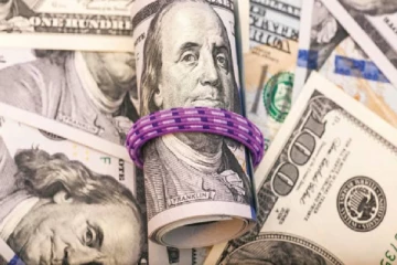 இலங்கையர்கள் நாட்டுக்கு டொலர்களை அனுப்புவது மூன்று மடங்காக குறைந்துள்ளது