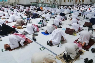 ஐக்கிய அரபு அமீரகங்களில் கட்டுபாடுகளுடன் பக்ரீத் சிறப்பு தொழுகைக்கு அனுமதி!