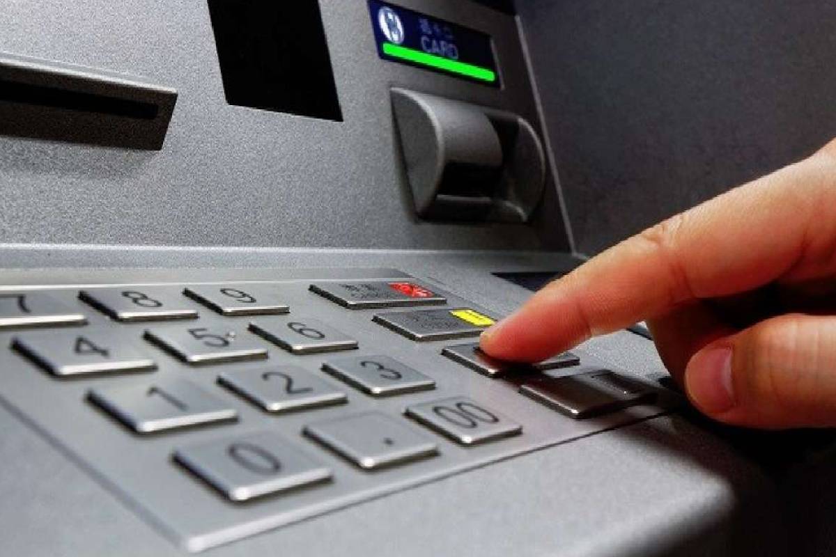 அரச வங்கி ATM இயந்திரத்திற்கு கொண்டுவரப்பட்ட கோடிக்கணக்கான பணம் கொள்ளை - CCTV குறித்து வெளியான தகவல் | Horana Atm Robbery With 30 5 Million Rupees