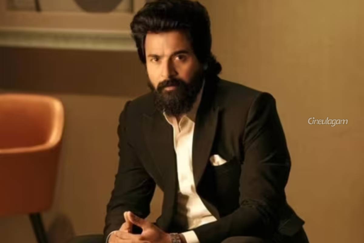 குடும்பத்துடன் வெளிநாட்டிற்கு சுற்றுலா சென்றுள்ள நடிகர் சிவகார்த்திகேயன்... எங்கே பாருங்க போட்டோஸ் | Sivakarthikeyan Vacation With Family Photo Viral