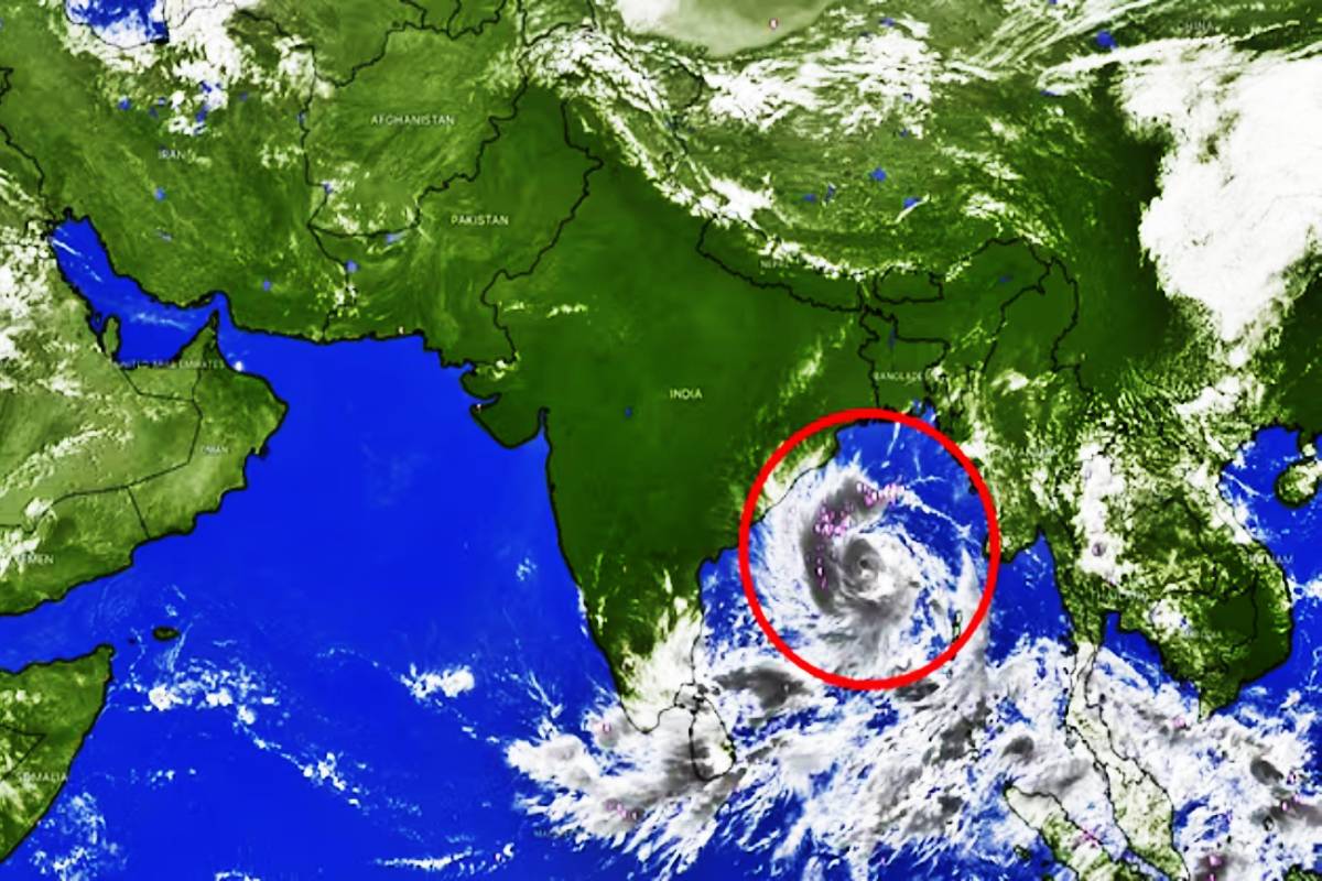 சூறாவளி அபாயத்தில் 25 இலங்கை படகுகள்: இந்திய எல்லைக்குள் நுழைய அனுமதி | 25 Lankan Boats Granted Safe Entry By India