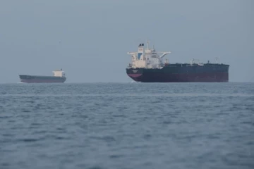 ඉරානය සහ අමෙරිකාව අතර යුද ගිනි ඇවිලේ - නෞකාව අල්ලා ගැනීම ගැන ඉරානයෙන් දරුණු අනතුරු ඇඟවීමක්