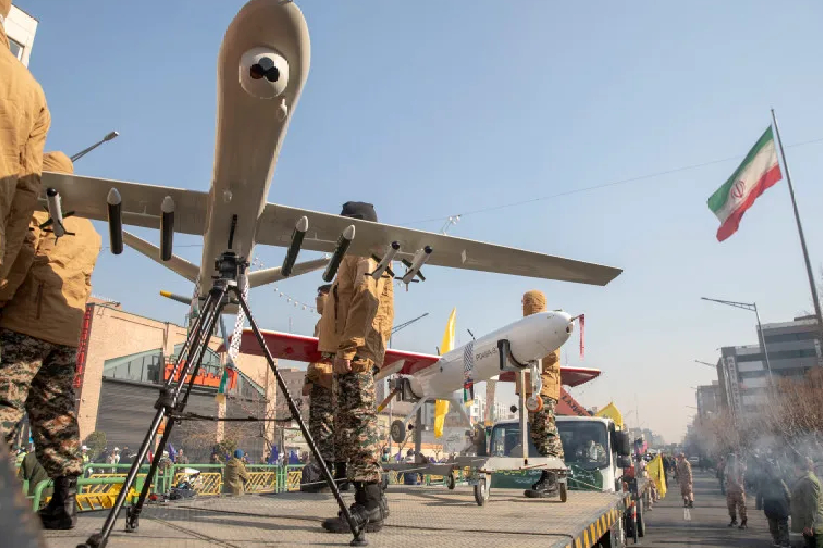 ஈரான் வசம் ஆயிரக்கணக்கான பாலிஸ்டிக் ஏவுகணைகள் - அமெரிக்க உளவுத்துறையின் அதிர்ச்சித் தகவல் | Iran Still Thousands Of Ballistic Missiles