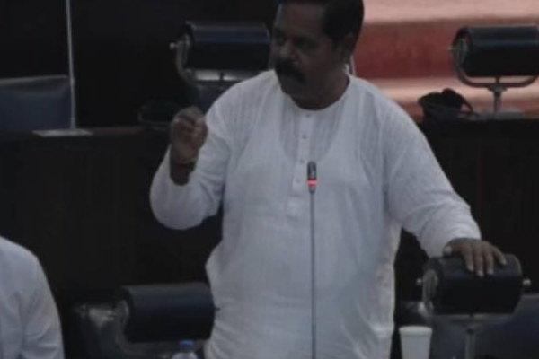 இனியும் சுமந்திரனின் முடிவுகளுக்கு நாங்கள் கட்டுப்பட மாட்டோம்! முக்கியஸ்தர் | We Will No Longer Abide By Sumandran S Decisions